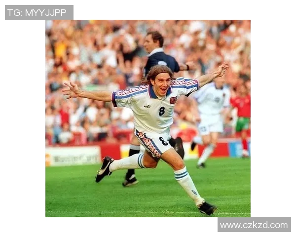 2024年足球球星精美挂历全面呈现世界绿茵巨星风采